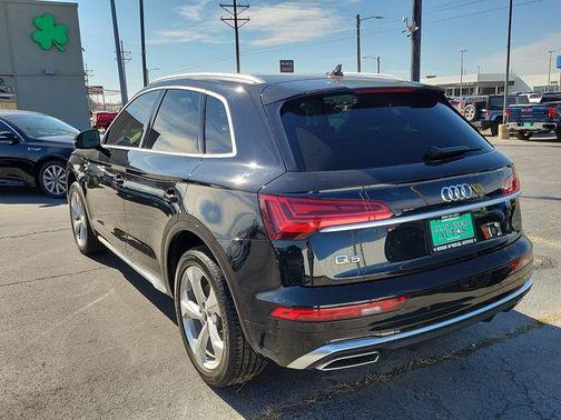 2022 Audi Q5 45 S line Premium Plus
