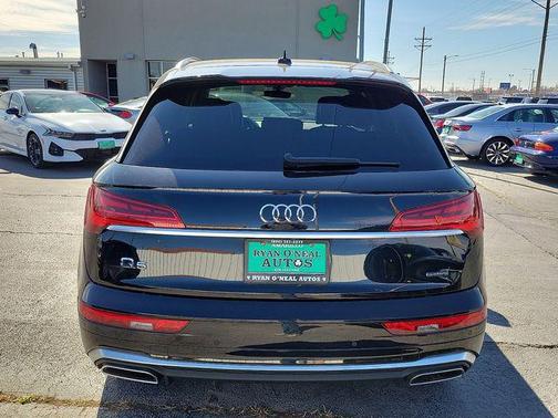 2022 Audi Q5 45 S line Premium Plus