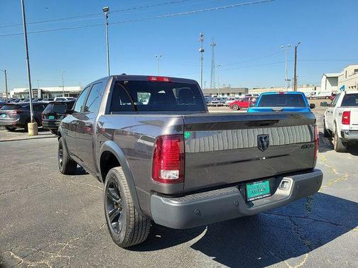 2024 RAM 1500 Classic Warlock Crew Cab 4x4 5'7' Box