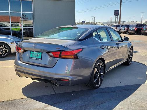 2024 Nissan Altima SR FWD
