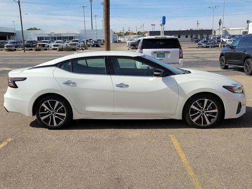 2023 Nissan Maxima SV Xtronic CVT