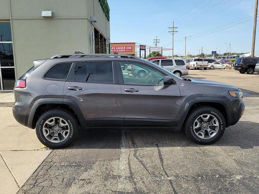 2019 Jeep Cherokee Trailhawk