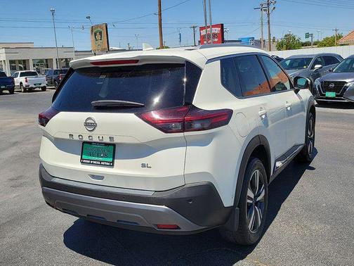 Pearl White Tricoat 2023 Nissan Rogue SL