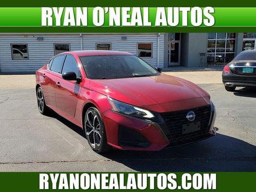 2023 Nissan Altima SR FWD