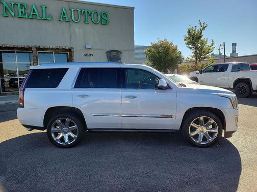 2016 Cadillac Escalade Platinum