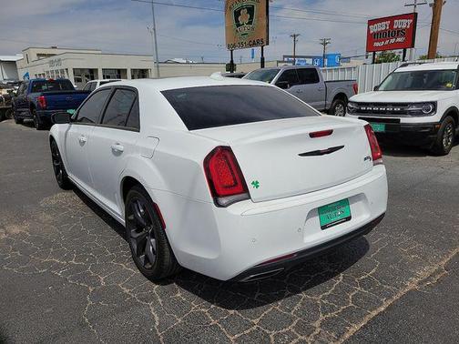 Bright White Clearcoat 2023 Chrysler 300 S