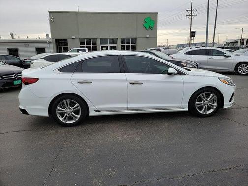 2018 Hyundai SONATA Sport