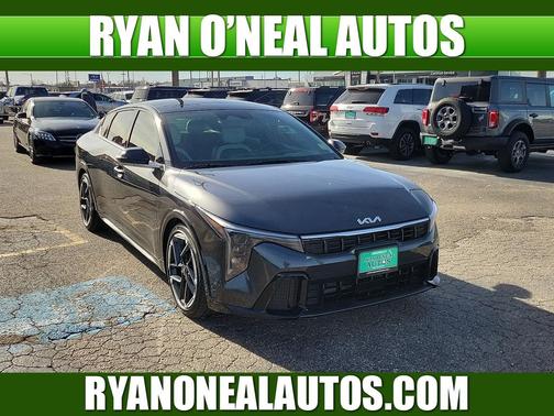 2025 Kia K4 GT-Line