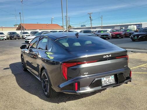 2025 Kia K4 GT-Line