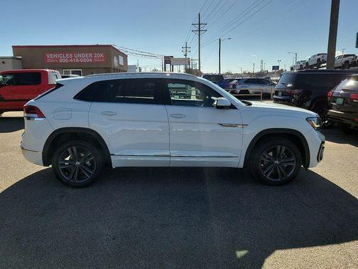 2020 Volkswagen Atlas Cross Sport 3.6L V6 SE w/Technology R-Line