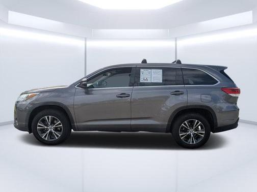 2018 Toyota Highlander LE