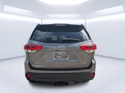 2018 Toyota Highlander LE