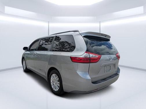 2017 Toyota Sienna L