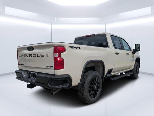 2026 Chevrolet Silverado 2500 Custom