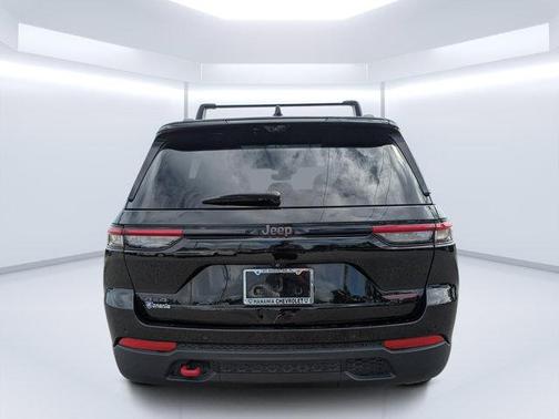 2022 Jeep Grand Cherokee Trailhawk