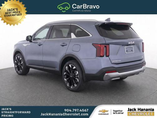 Everlasting Silver 2025 Kia Sorento EX