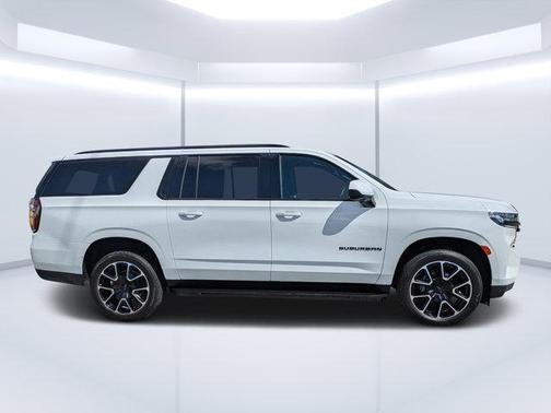 2024 Chevrolet Suburban RST