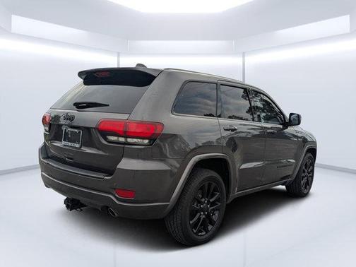 2017 Jeep Grand Cherokee Altitude