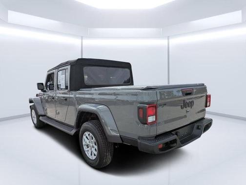 2023 Jeep Gladiator Sport S