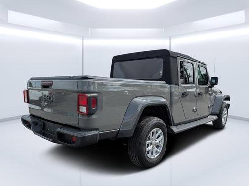2023 Jeep Gladiator Sport S