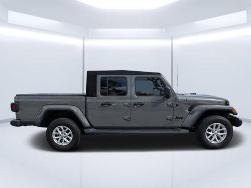 2023 Jeep Gladiator Sport S