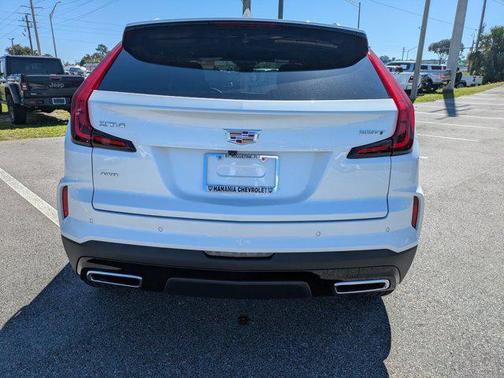 2024 Cadillac XT4 Premium Luxury