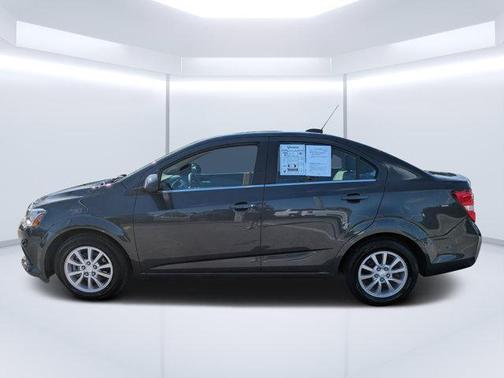 2020 Chevrolet Sonic FWD Sedan LT