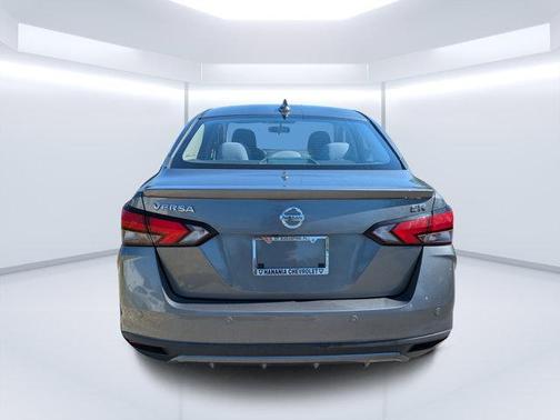 2020 Nissan Versa 1.6 S