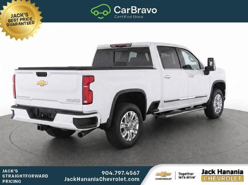 Summit White 2025 Chevrolet Silverado 2500 High Country