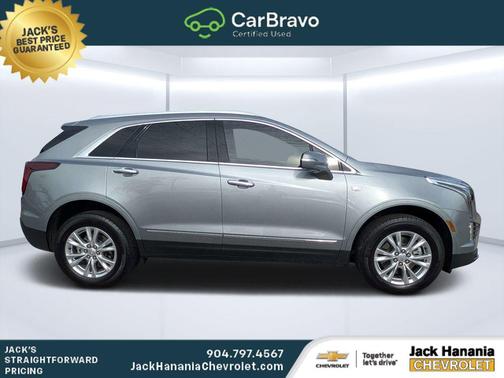 Argent Silver Metallic 2024 Cadillac XT5 Luxury