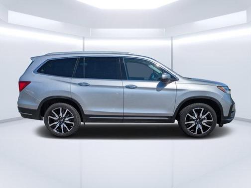 2019 Honda Pilot Touring 8-Passenger