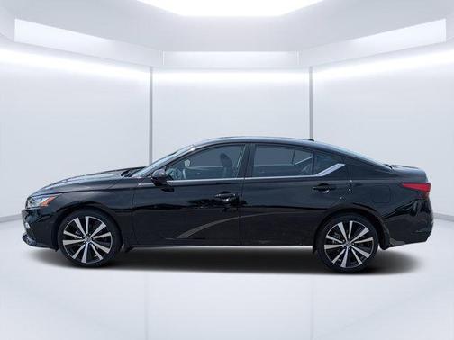 2022 Nissan Altima SR Intelligent AWD