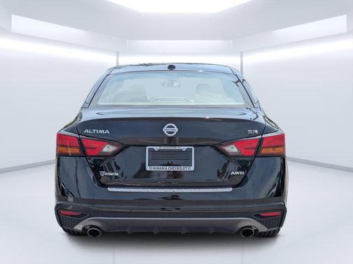 2022 Nissan Altima SR Intelligent AWD