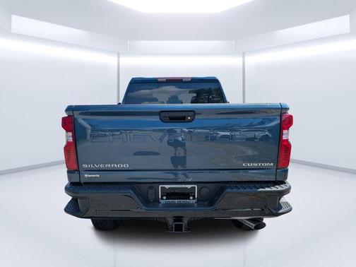 2025 Chevrolet Silverado 2500 Custom