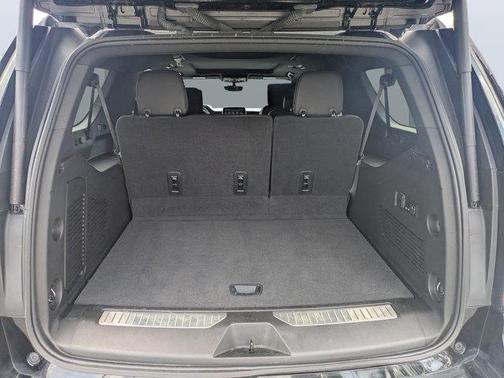 2023 Chevrolet Suburban 4WD High Country