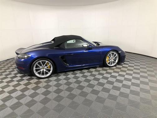 2023 Porsche 718 Spyder Base