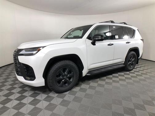 2025 Lexus LX 700h Overtrail