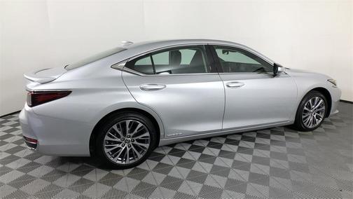 2020 Lexus ES 300h Premium