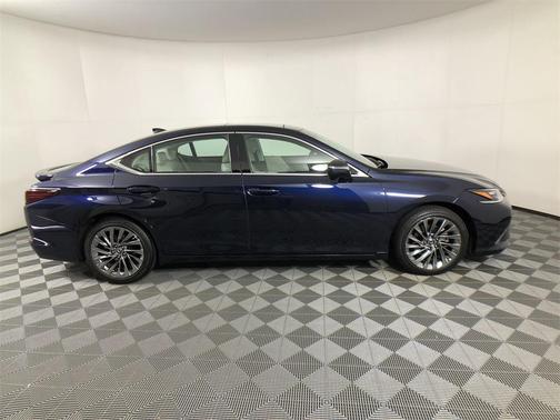 2024 Lexus ES 350 Ultra Luxury