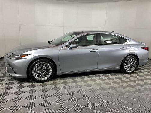 2022 Lexus ES 350 Ultra Luxury