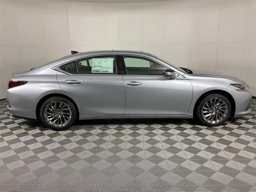 2025 Lexus ES 350 Ultra Luxury