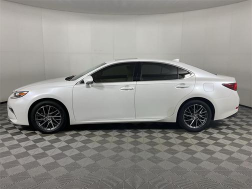 2016 Lexus ES 350 Base