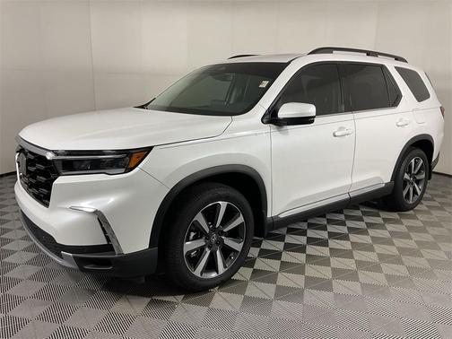 2024 Honda Pilot Touring 8-Passenger