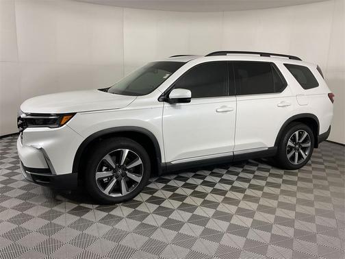 2024 Honda Pilot Touring 8-Passenger