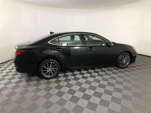 2016 Lexus ES 350 Base