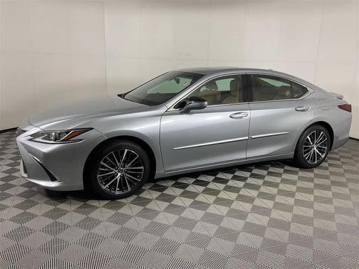 2023 Lexus ES 300h Premium
