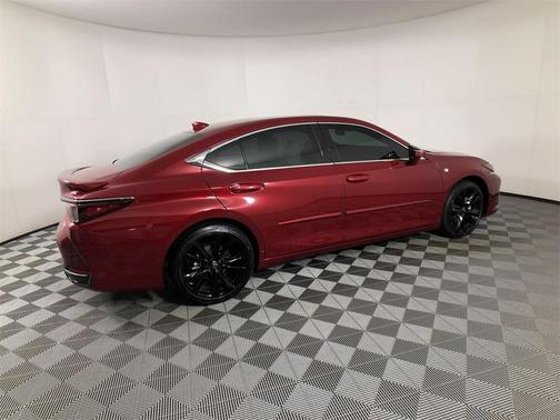 2023 Lexus ES 300h Base