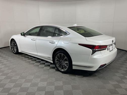 2018 Lexus LS 500h Base
