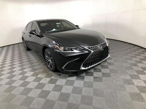 2025 Lexus ES 300h Base