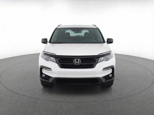 Platinum White Pearl 2022 Honda Pilot AWD TrailSport